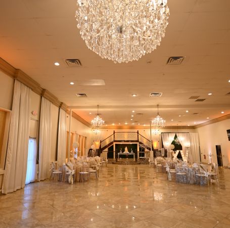 Table centerpiece for Houston private events - Alegria Gardens